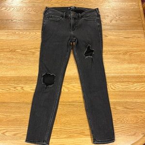 Hollister Low ride super skinny crop size 7R